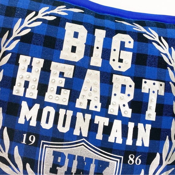 VS PINK Rare Vintage Buffalo Plaid Big Heart Mountain Throw Bed Pillow Blue - Picture 2 of 5